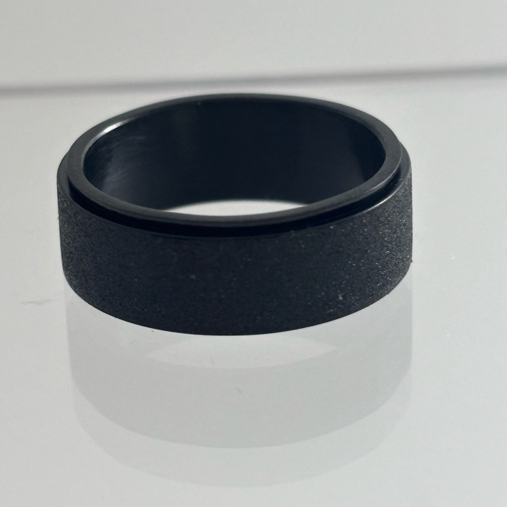 Black Spinner Men's Ring size 9